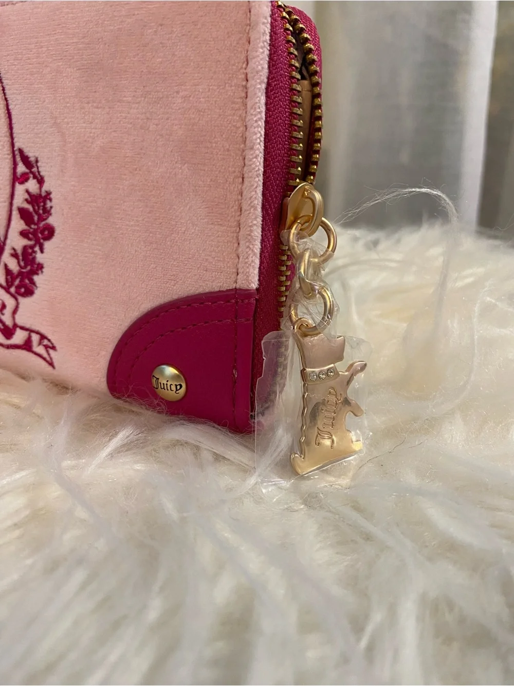 *NEW* Pink Juicy Couture Soft Zip-Up Wallet